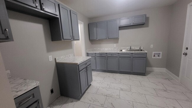 Building Photo - 4220 Gailwood Ave