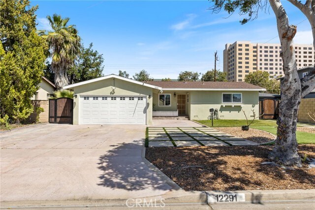 Foto del edificio - 12291 Hampton Ave