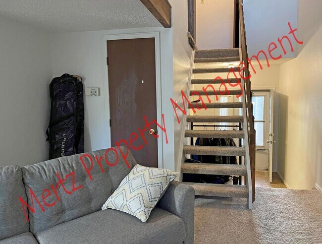 Building Photo - 4855 Bluestem Dr.