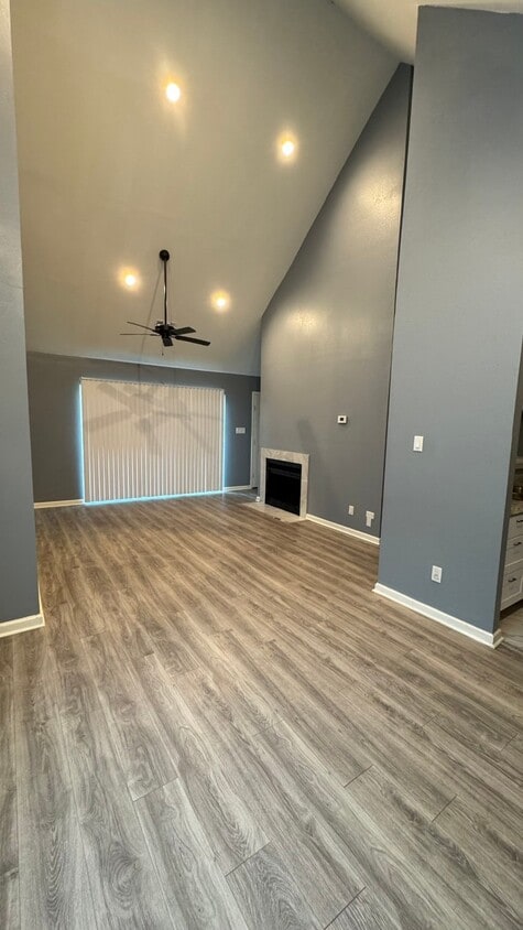 Foto del edificio - 14550 Fonmeadow Dr