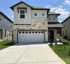 Building Photo - 124 MacArthur Dr