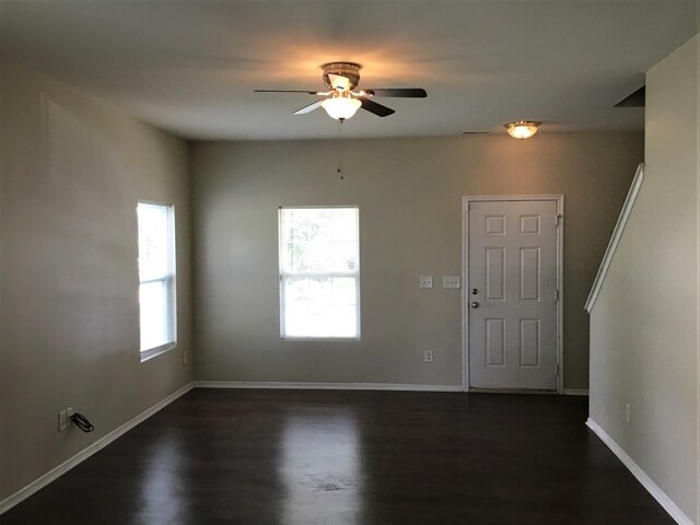 Foto del edificio - 8921 Chalkstone Road