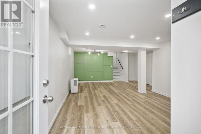 Building Photo - 660 Mackechnie Crescent