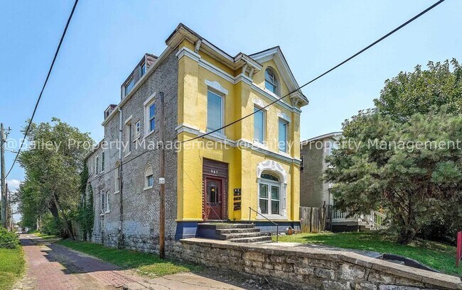 Foto del edificio - 947 S Brook St