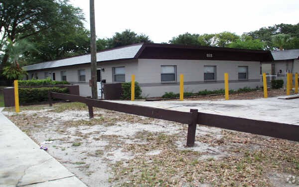 Foto del edificio - East Orange Street Apartments