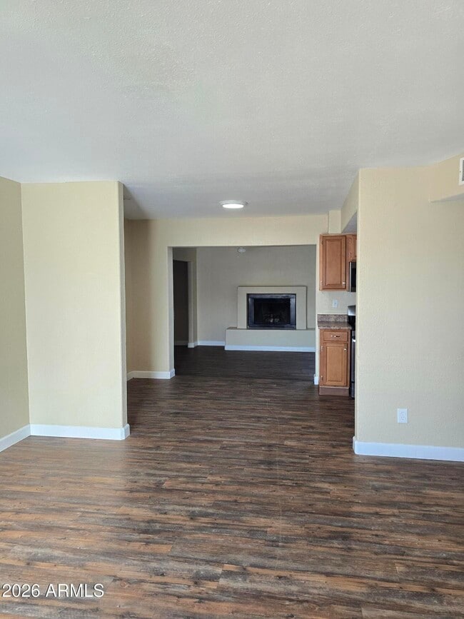 Foto del edificio - 9002 W Roma Ave