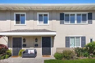 Building Photo - 1741 Tustin Ave