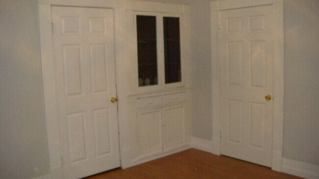 Foto del edificio - Lovely 2/1 in Popular Southtown Area