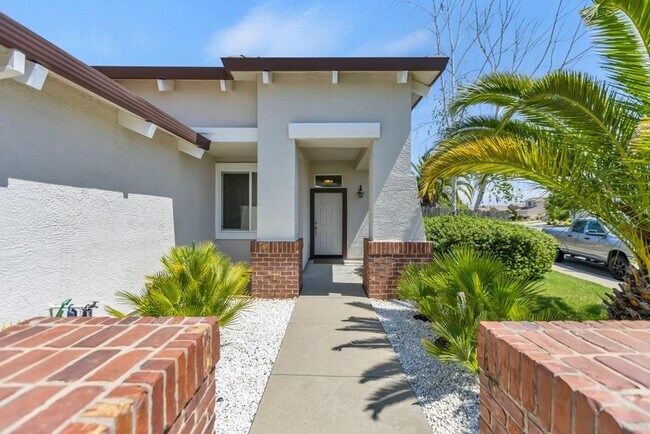 Building Photo - 2673 Bardolino Way