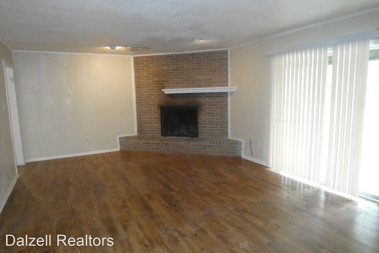 Primary Photo - 3 br, 2 bath House - 981 Washington Blvd