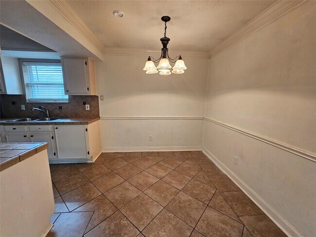 Building Photo - 11814 S Marcia Cir