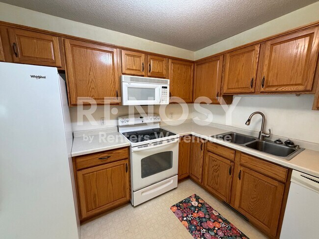 Foto del edificio - 3325 7th St NW