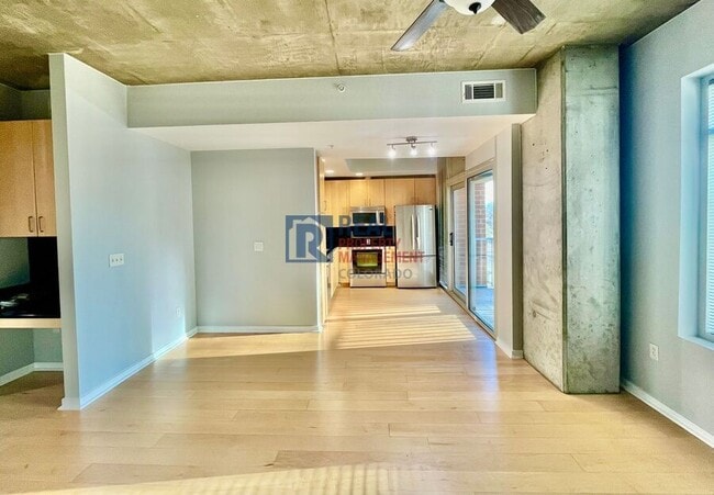 Building Photo - 1700 Bassett St