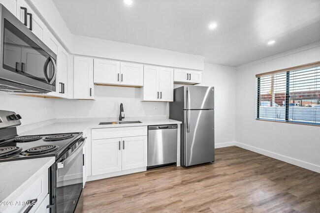 Foto del edificio - 3133 E Fairmount Ave