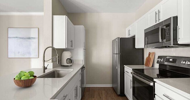 Foto del edificio - The Preserve at Lakeland Hills Apartments