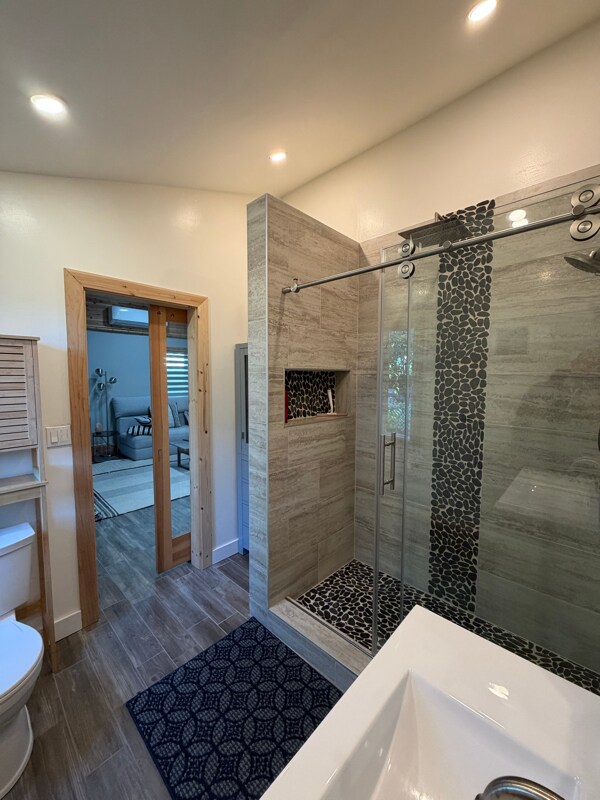 Foto del edificio - 7711 Owensmouth Ave