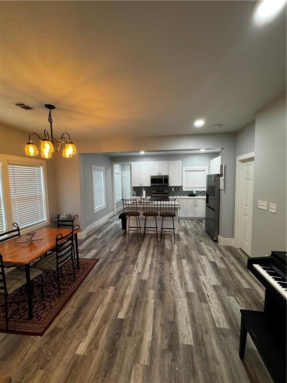 Foto del edificio - 3898 King Arthur Rd SW