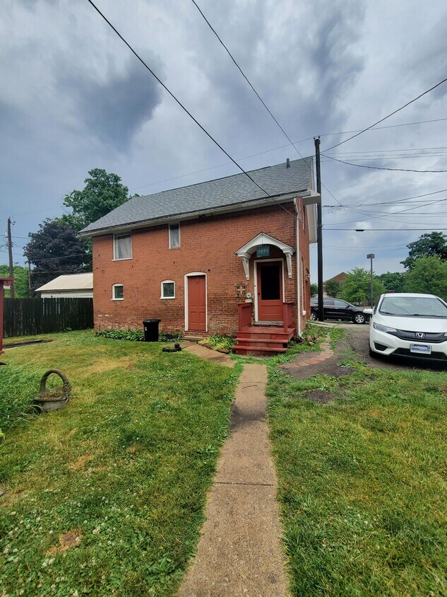 Foto principal - 508 E Maple Ave