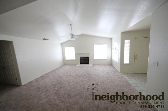 Building Photo - 788 Spruce Ave