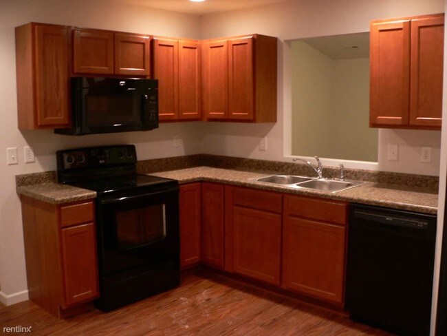 Foto del edificio - 1605-1607 Timber Wolf Lane
