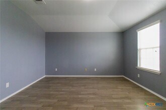 Building Photo - 6505 Clear Brook Dr