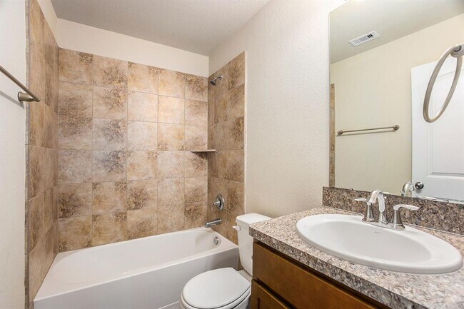 Foto del edificio - 12538 Hackberry Dr