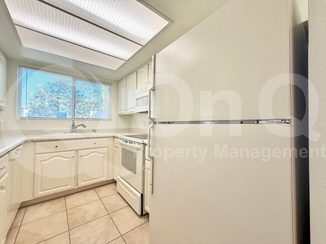 Foto del edificio - 5417 S Mitchell Dr