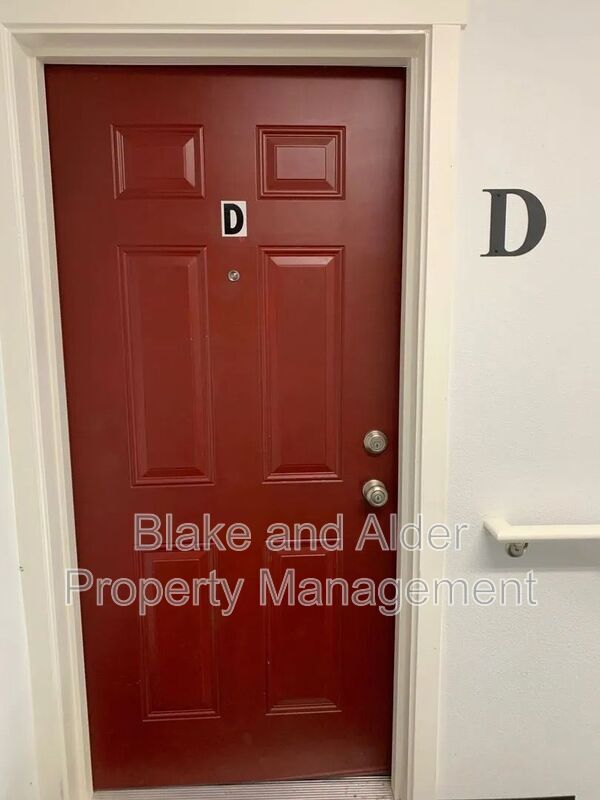 Photo - 8211 N Montana Ave House