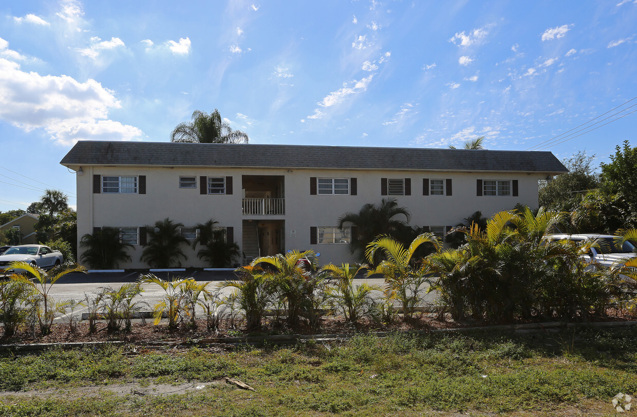 Building Photo - Palomar Apartments