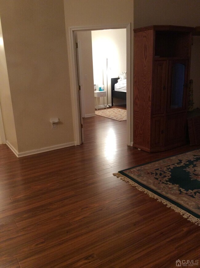 540 Cranbury Rd Unit 119, East Brunswick, NJ 08816 Condo for Rent in