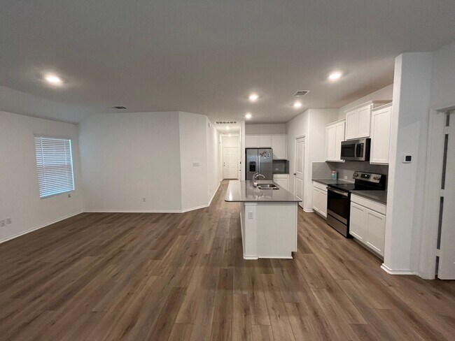 Foto del edificio - 3 Bedroom Single Family Home in Jarrell