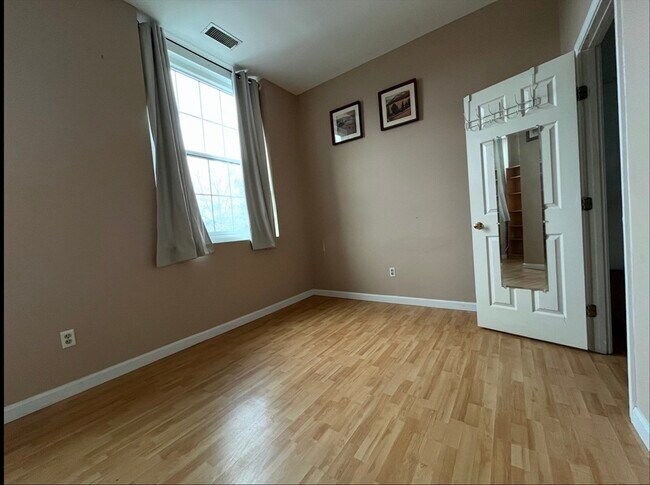 Foto del edificio - 21 Linden St