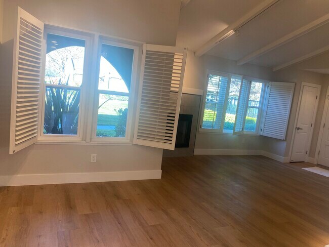 Building Photo - 16345 Los Gatos Blvd