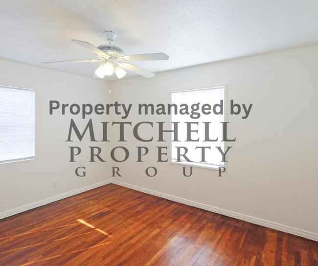 Building Photo - Welcome to 4646 Bowie! Make this beautiful updated house your new home.