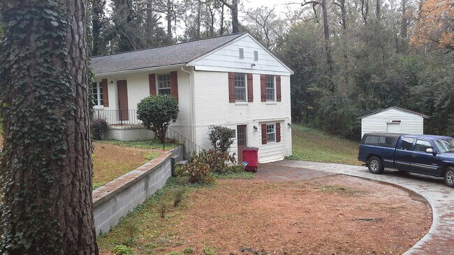Building Photo - 2593 Nancelon Cir N