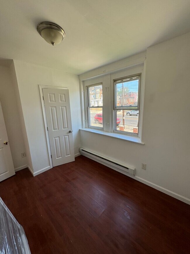Building Photo - 1414 W Allegheny Ave
