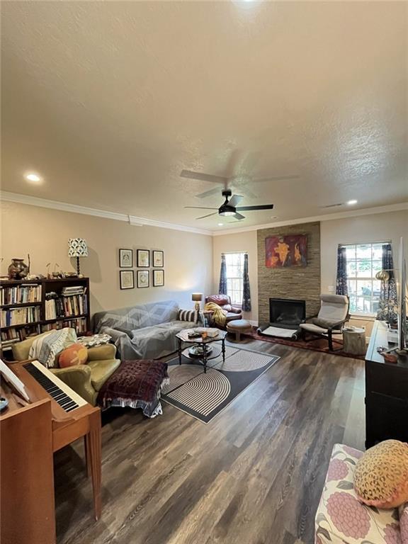 Building Photo - 1905 W Countryside Ln