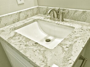 Building Photo - 709 Link Rd