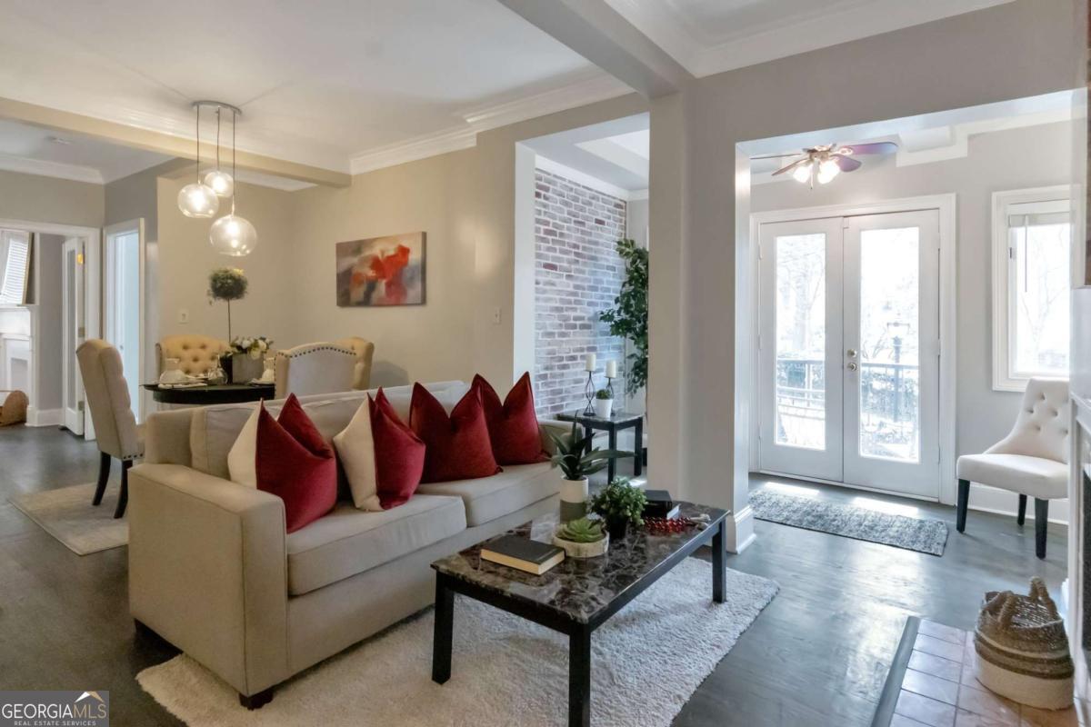 Foto principal - 2840 Peachtree Rd NW