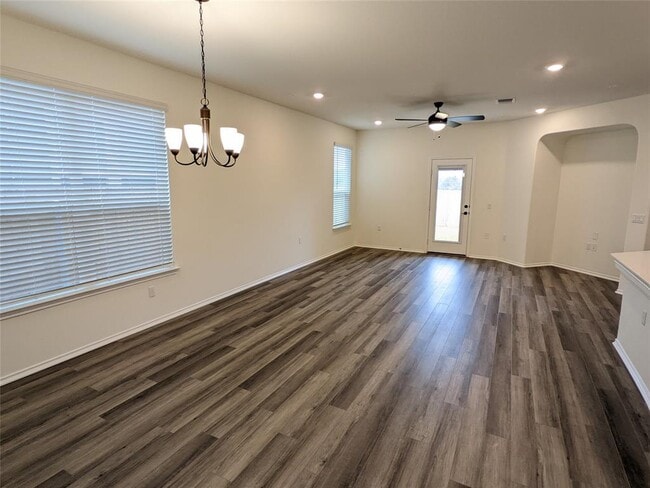 Building Photo - 4701 Colmar Dr