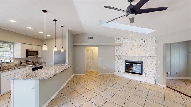 Building Photo - 2582 Wood Oak Dr