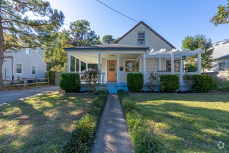 Building Photo - 7805 Ruthven Rd