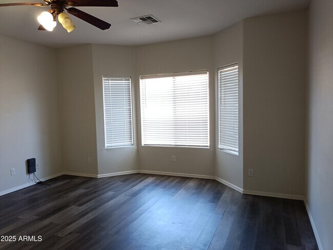 Foto del edificio - 14634 W Ventura St