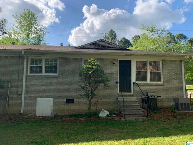 Foto del edificio - 3959 Montclair Rd