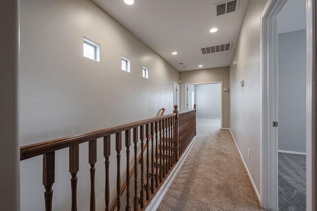 Foto del edificio - Coming Soon! 4 bed, 3.5 bath house in Stet...