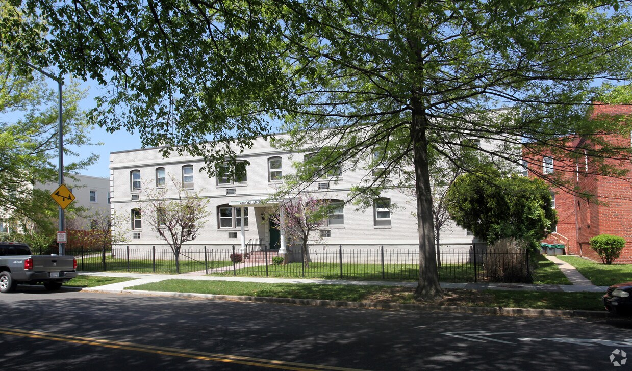 Building Photo - 420 Oklahoma Ave NE