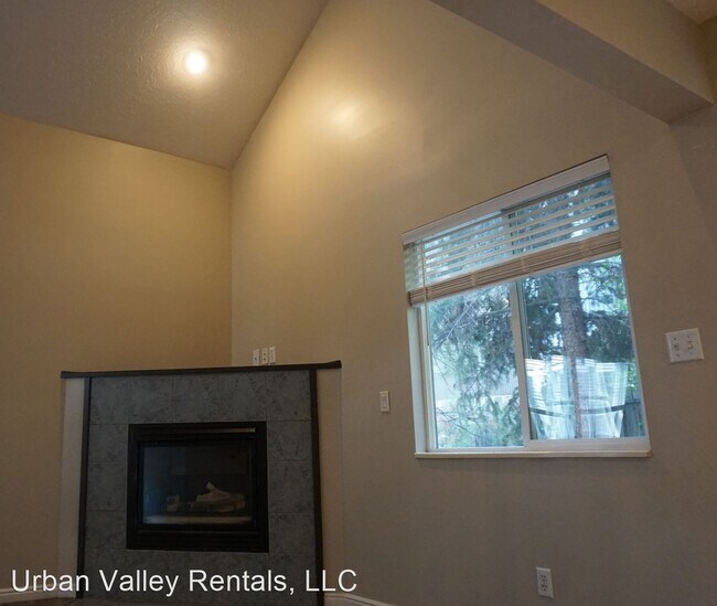 Foto del edificio - 3 br, 2.5 bath House - 926 E Old Williams Ct.