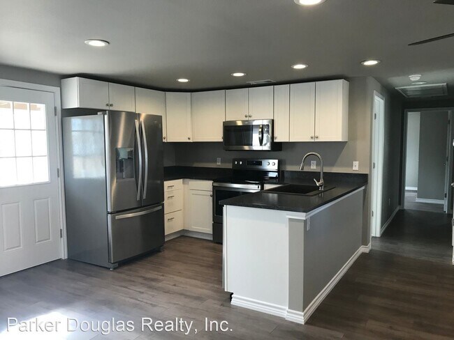 Foto del edificio - 3 br, 2 bath House - 1547 Ranger Hwy.