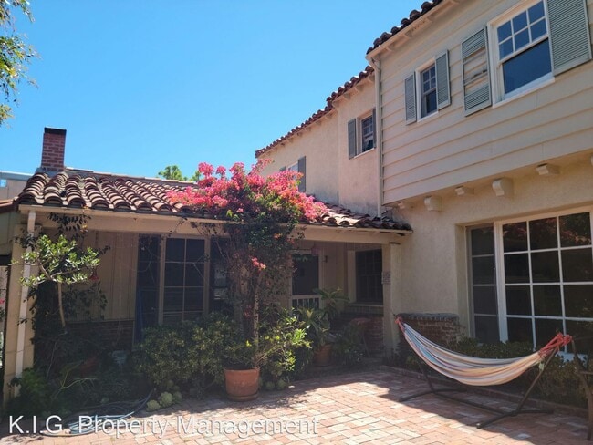 Building Photo - 2 br, 1.5 bath Apartment - 436-440 Landfai...