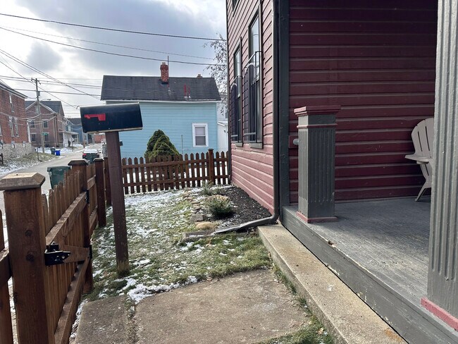 Foto del edificio - 1163 Say Ave